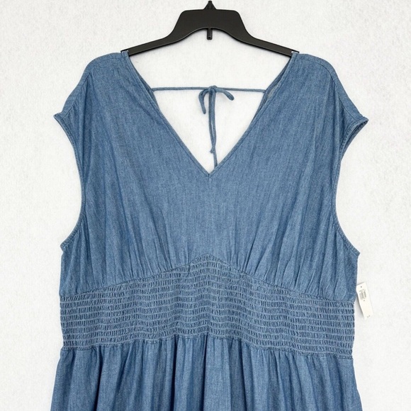 Old Navy Womens Dress Size 3X Blue Chambray Denim Midi Smocked Waist Cottagecore - Picture 4 of 16